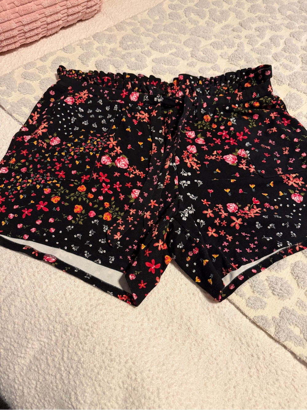 torrid Black Floral Elastic Waist Shorts